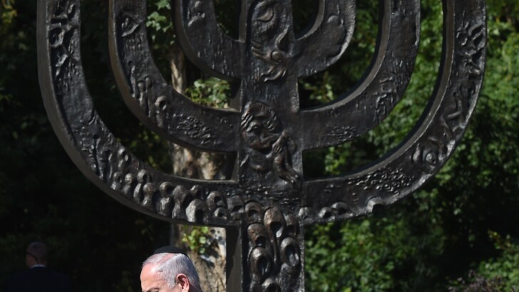 Биньямин Нетаньяху и Владимир Зеленский в Бабьем Яру | Фото: AFP, REUTERS/Gleb Garanich