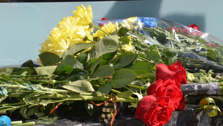 В Днепре почтили память бойцов, погибших на Донбассе. Фото: пресс-служба Днепропетровской ОГА