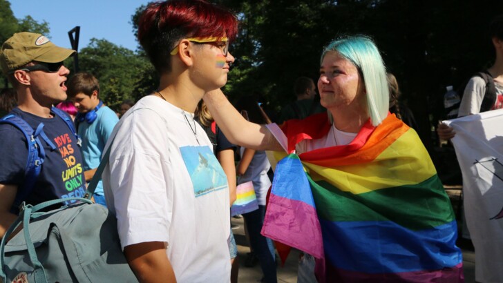 В центре Одессы прошел марш в защиту прав ЛГБТ-сообщества | Фото: Виктор Борисенко, Сегодня