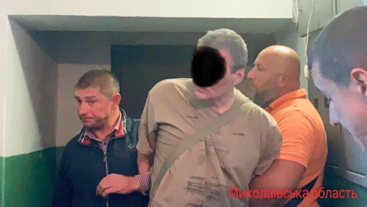 В Николаеве у подозреваемого в убийстве обнаружили серьезный арсенал | Фото: NovostiN, Нацполиция