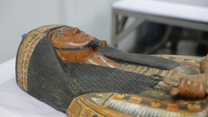 В Египте впервые вскрыли "проклятые" саркофаги | Фото: facebook.com/moantiquities