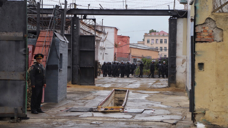 В Одесской области силовики учились усмирять бунт в колонии | Фото: Думская
