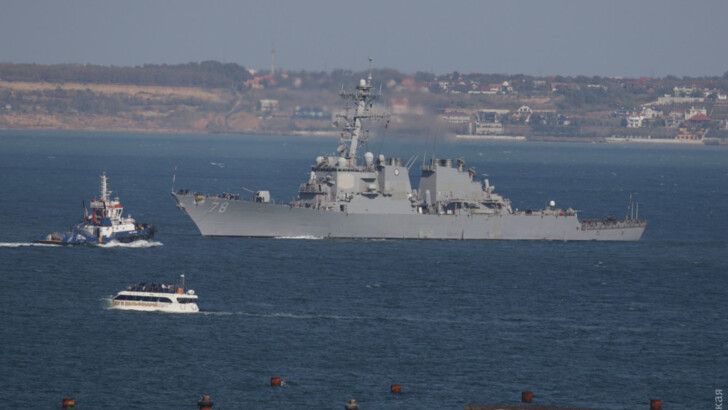 В Одессу прибыл эсминец ВМС США "Портер" | Фото: Думская