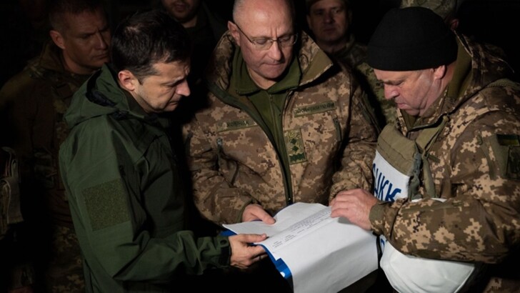 Владимир Зеленский побывал в Золотом на Донбассе | Фото: Facebook