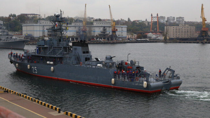 До Одеси прибули чотири бойові кораблі НАТО | Фото: Думська