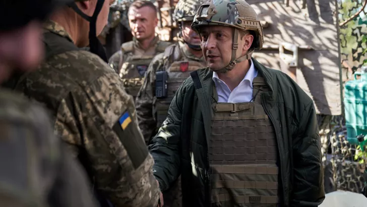 Президент взялся за защиту украинских героев