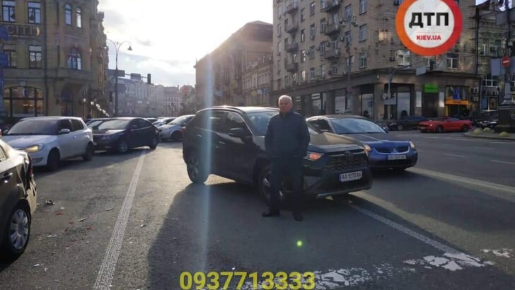 В Киеве пьяный водитель устроил гонки с полицией и два ДТП | Фото: dtp.kiev.ua