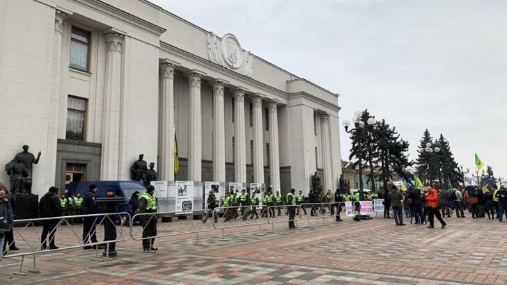 Протести під Радою. Фото: kyiv.npu.gov.ua