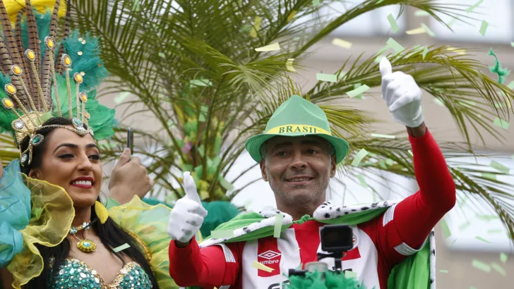 Ромаріо відвідує карнавали в Ріо щороку