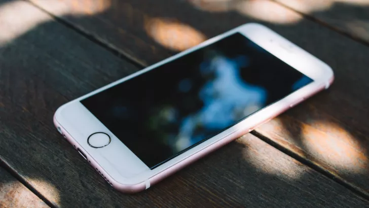 Apple iPhone 6S и iPhone SE продлят "жизнь" до 2021 года