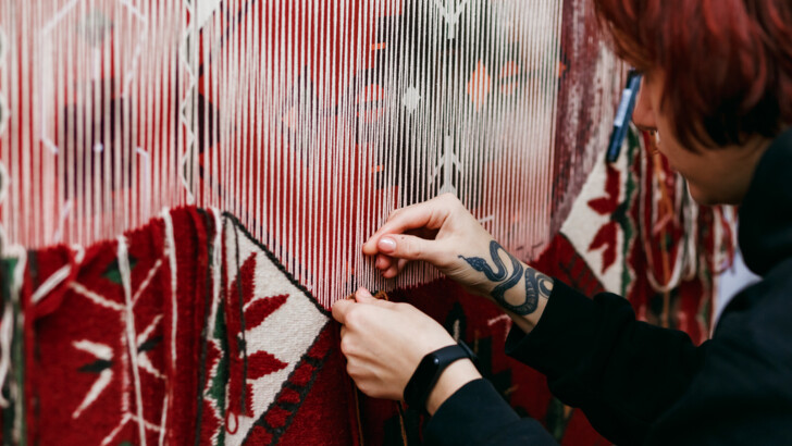 Zv’yazani – українські килими ручної работи у сучасному виконанні | Фото: Іван Марчук, Сьогодні