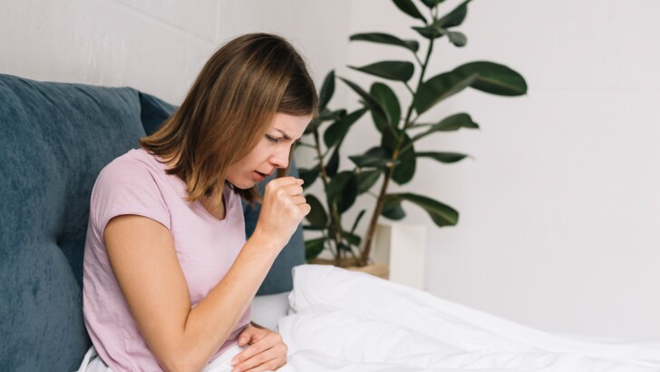 Если появился сильный кашель, вновь поднялась температура и другие новые симптомы - то скорее всего ОРВИ осложнилось
