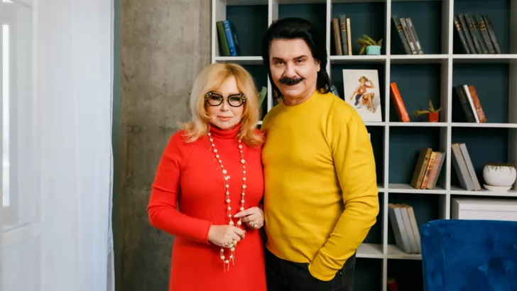 Украинский певец со своей супругой