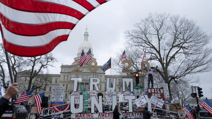 Протест в Ленсинге, штат Мичиган, 15 апреля. Фото: REUTERS/Seth Herald