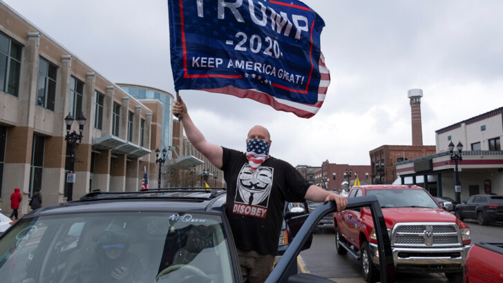 Протест в Ленсінгу, штат Мічиган, 15 квітня. Фото: REUTERS/Seth Herald
