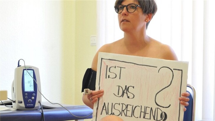 Медики разделись в знак протеста | Фото: blankebedenken