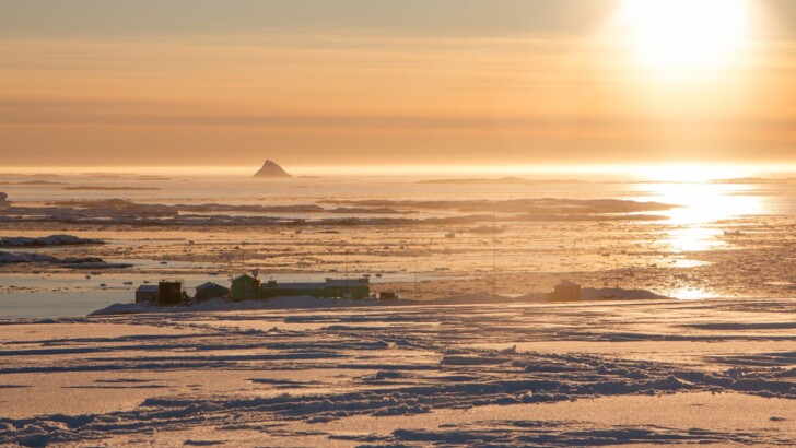 Хрустальная пирамида Антарктиды | Фото: facebook.com/AntarcticCenter