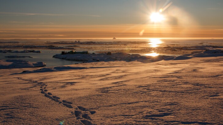Хрустальная пирамида Антарктиды | Фото: facebook.com/AntarcticCenter