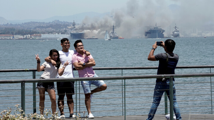REUTERS/Bing Guan /Monica Munoz/SD Fire-Rescue