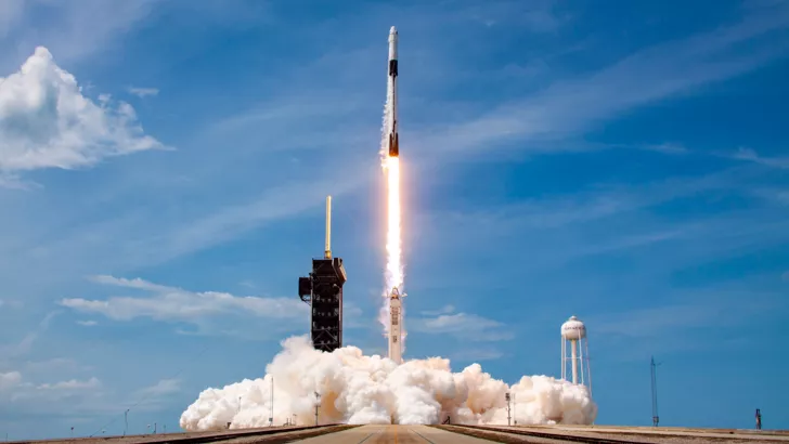 Взлет SpaceX Falcon 9