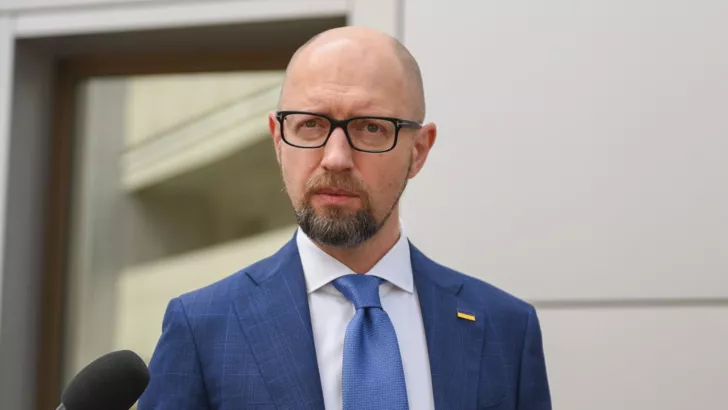 Яценюк прокомментировал экономическую политику властей