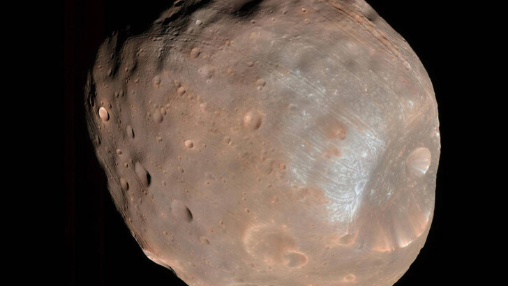 Деталізований знімок супутника Марса – Фобоса | Фото: NASA