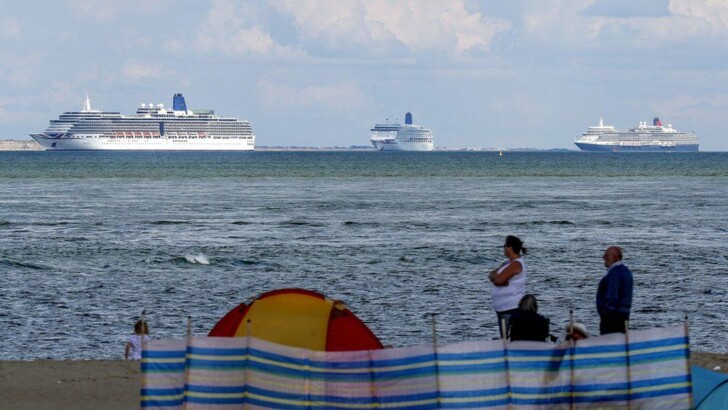 Корабли-призраки в проливе Ла-Манш | Фото: PA MEDIA