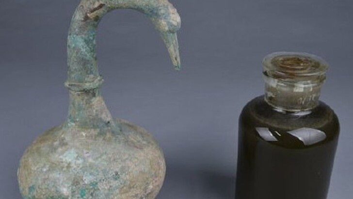 Ученые раскрыли тайну загадочной жидкости из древней гробницы | Фото: tv.cctv.com