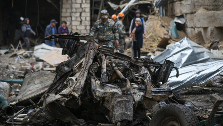 Последствия обстрела Степанакерта | Фото: Reuters