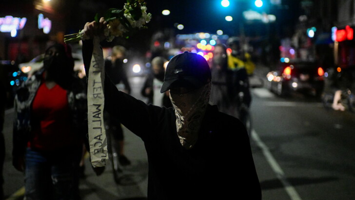Протесты в США. Фото: REUTERS/KFM