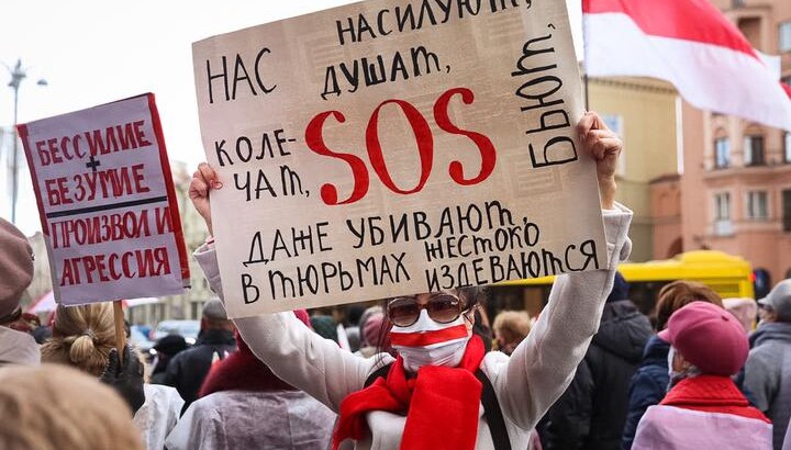 Марш пенсионеров в Минске 9 ноября. Фото: news.tut.by/