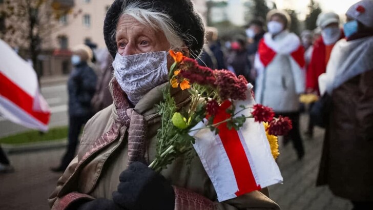 Марш пенсионеров в Минске 9 ноября. Фото: news.tut.by/