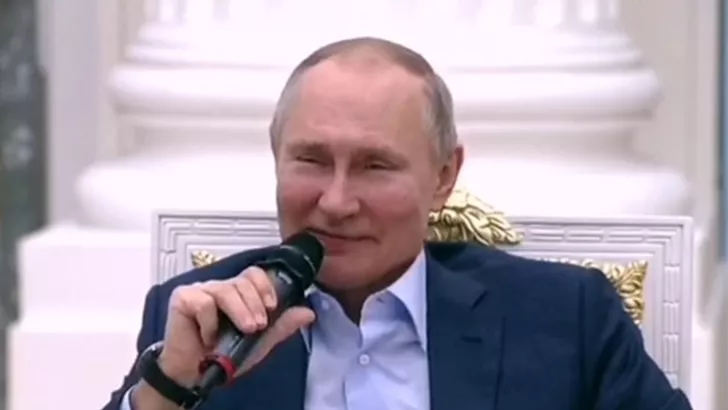 1 вересня президент РФ Володимир Путін взяв участь у другому просвітницькому марафоні "Нове знання". Фото: скріншот