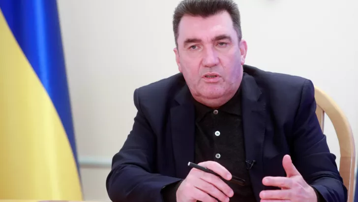 Олексій Данилов заявив, що всі злодії в законі залишили Україну