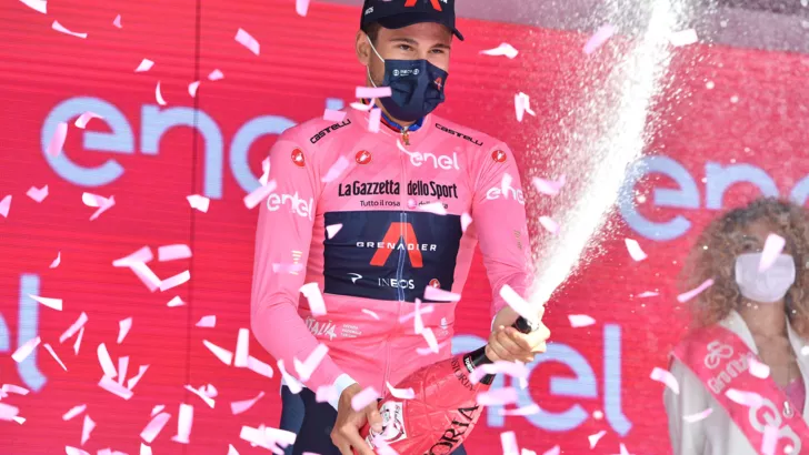 Переможець стартового етапу Джиро д'Італія Філіппо Ганна