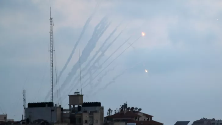 Пуски ракет по Ізраїлю із сектору Газа. Фото: REUTERS\SAL