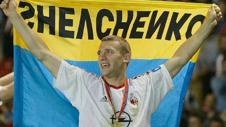 Андрій Шевченко після перемоги у фіналі ЛЧ-2003