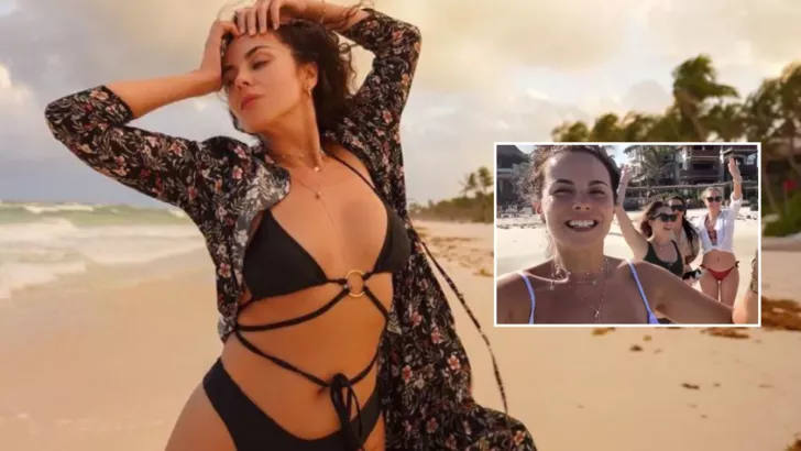 Украинская поп-звезда Настя Каменских позирует на пляже