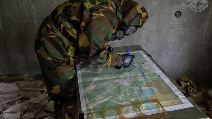 Учения спецназа в условиях реального заражения. Фото: ССО