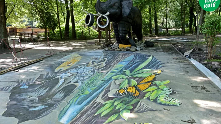 В Киевском зоопарке появился 3Д рисунок. Фото: Киевский зоопарк
