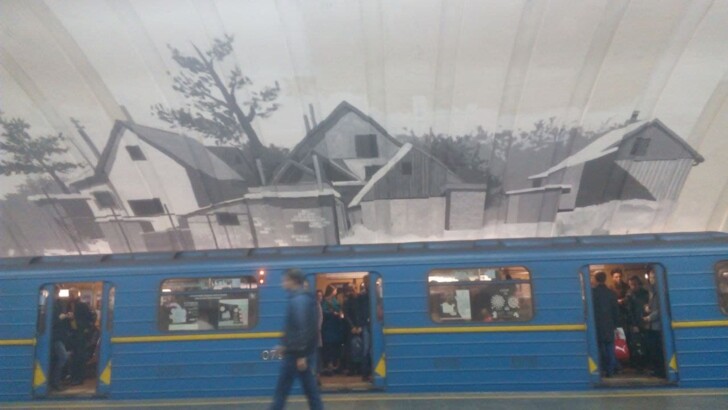 Как создавался мурал "Авдеевка" на станции метро "Осокорки" | Фото: Александр Марущак