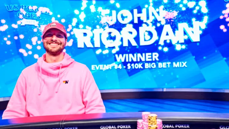 Джон Ріордан - переможець четвертого події Відкритого чемпіонату США з покеру