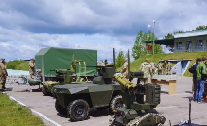 Специалисты анализируют роботов-разведчиков. Фото: ГУ разведки Министерства обороны Украины