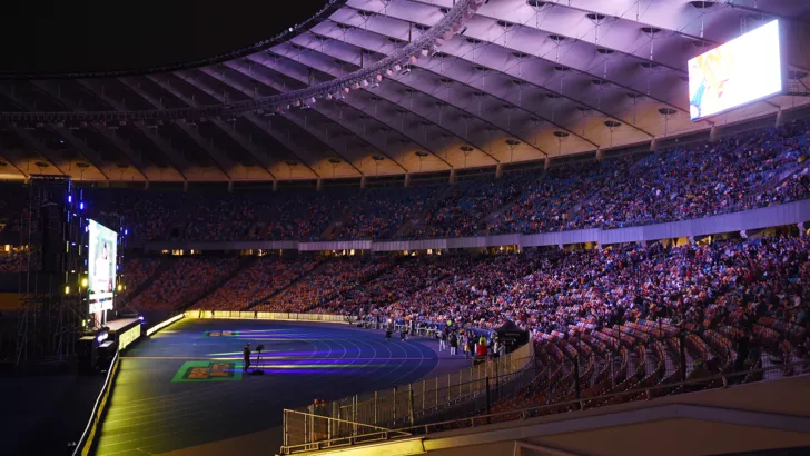 Фаны смотрят матч Евро-2020 на "Олимпийском"