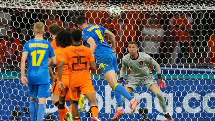 Матч Нидерланды - Украина собрал у экранов почти 5 миллионов зрителей