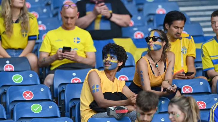 Болельщики в ожидании матча Украина - Швеция в Глазго