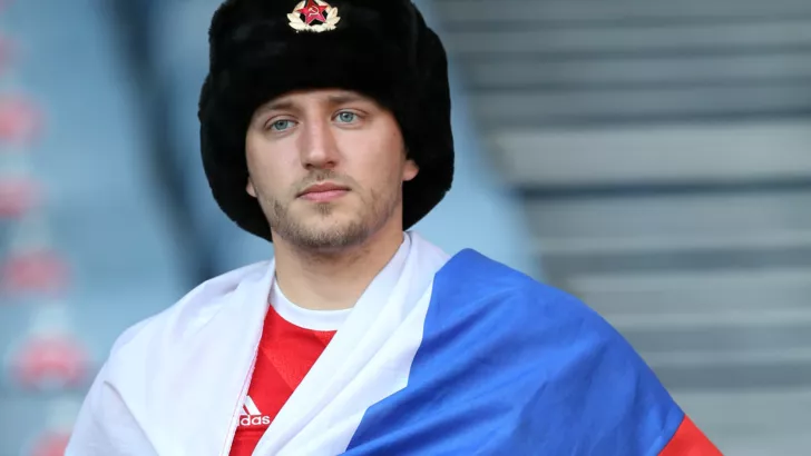 Российский фанат Денис Смоленский на матче Украины