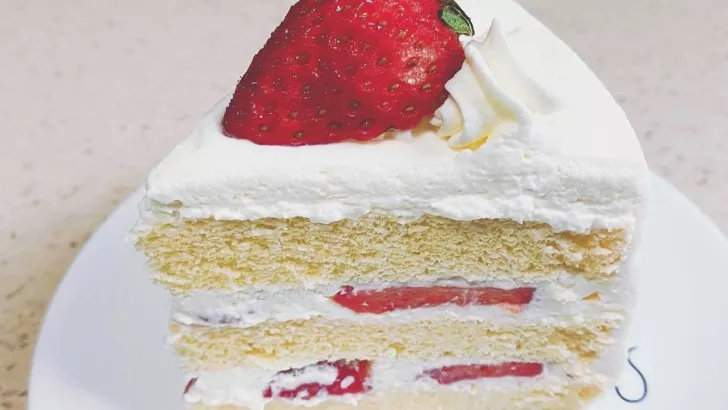 Торт с клубникой, пошаговый рецепт с фотографиями – Американская кухня: Выпечка и десерты. «Еда»