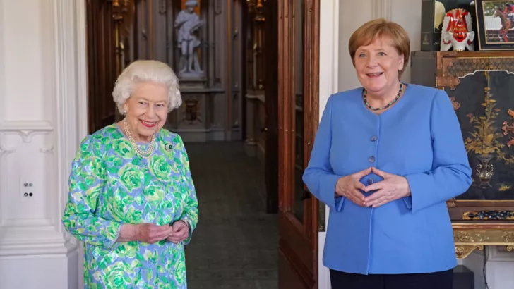 Єлизавета II зустрілася з Ангелою Меркель