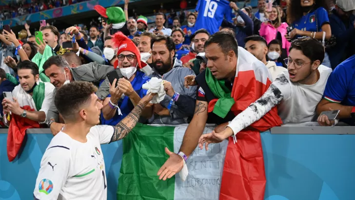 Фанаты Италии в предвкушении победы